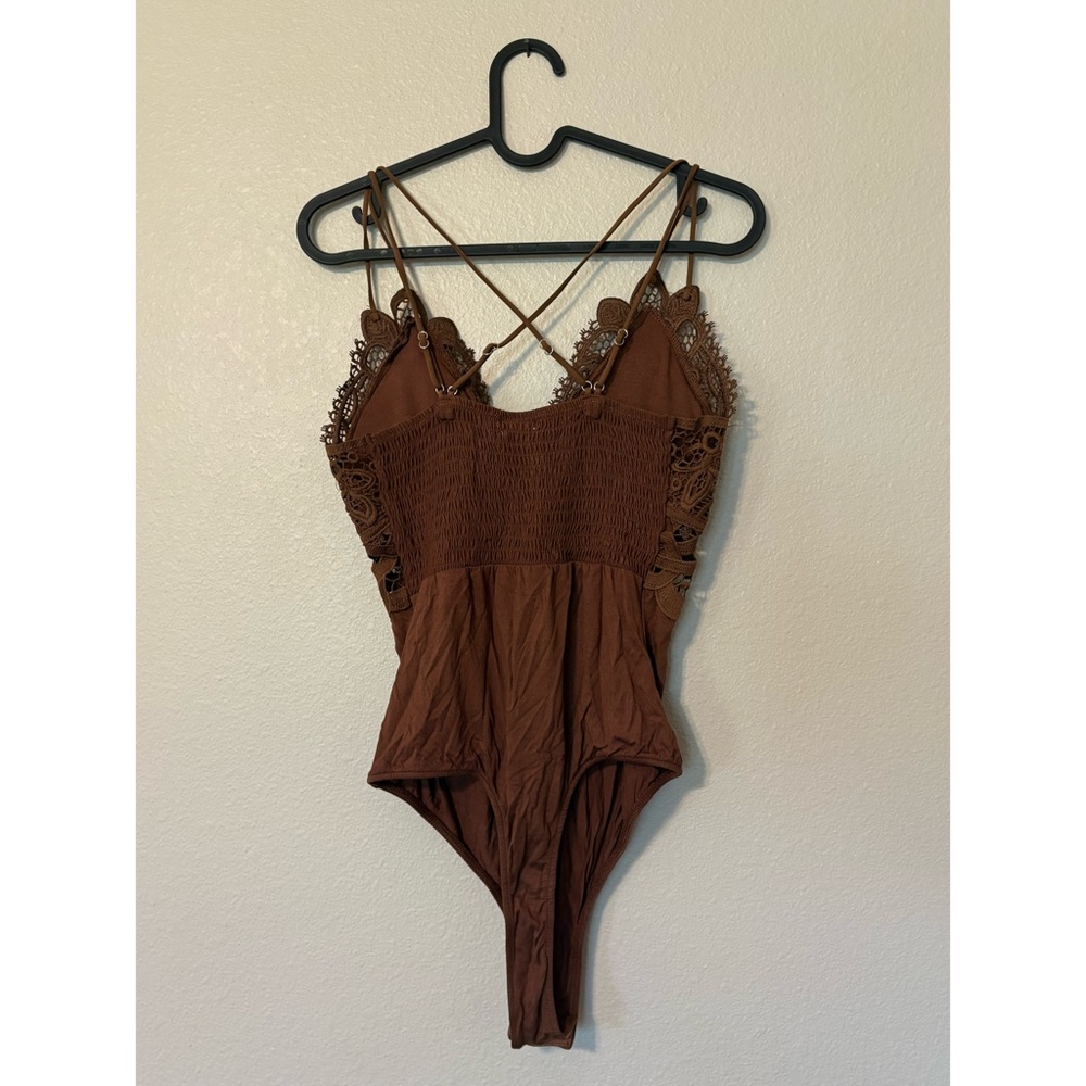 Rue 21 | Brown/Burnt Sienna Fully Lined Lace Applique Bodysuit - Picture 4 of 9